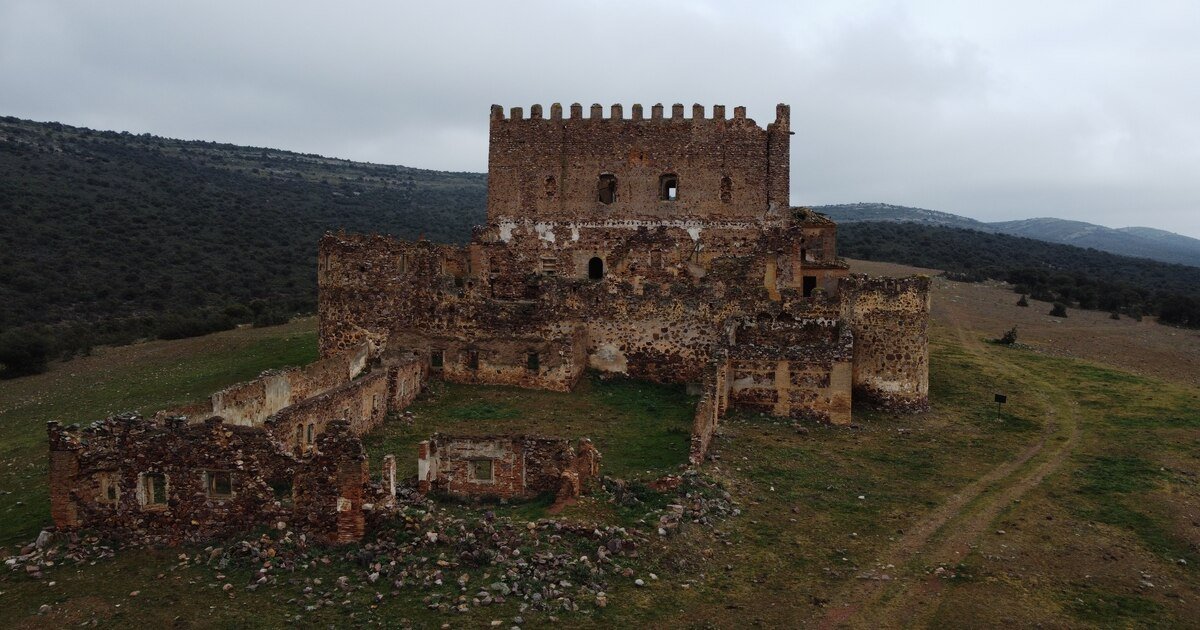 Castillo musulmán, hospital y convento: así es la fortaleza milenaria que está en el pueblo más grande de Toledo