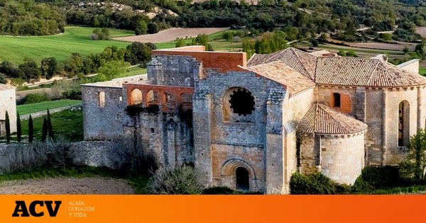 El desconocido pueblo de una de las provincias más infravaloradas de España: con un antiguo monasterio cisterciense que puedes visitar gratis en junio