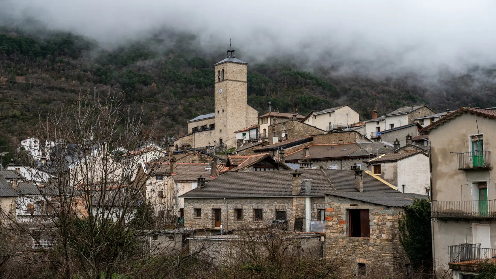 El hermoso pueblo del Pirineo aragonés rodeado de naturaleza que es perfecto para una escapada de verano