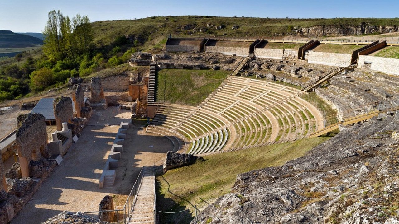 El impresionante teatro romano que se halla en esta localidad de apenas un centenar de habitantes