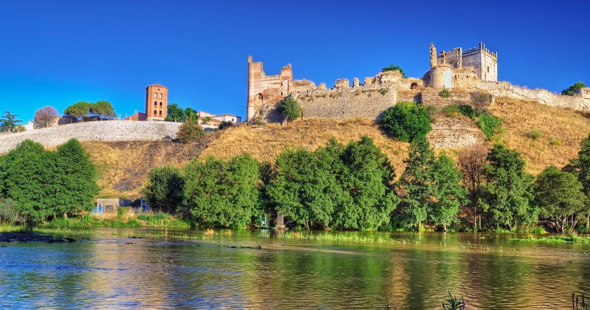 El increíble castillo de Toledo situado a orillas de un río que ha abierto sus puertas al público: un palacio mudéjar de origen romano