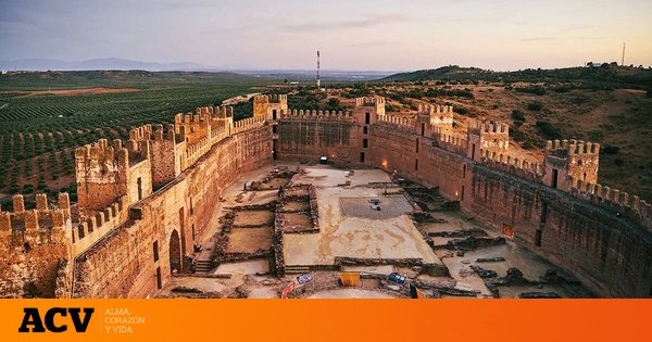 El pequeño pueblo del sur de España que tiene el castillo más antiguo: una joya que ahora los británicos recomiendan
