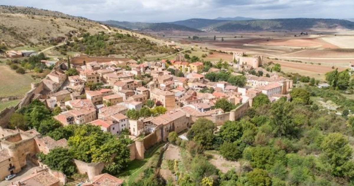El pequeño pueblo escondido de Guadalajara que es una máquina del tiempo