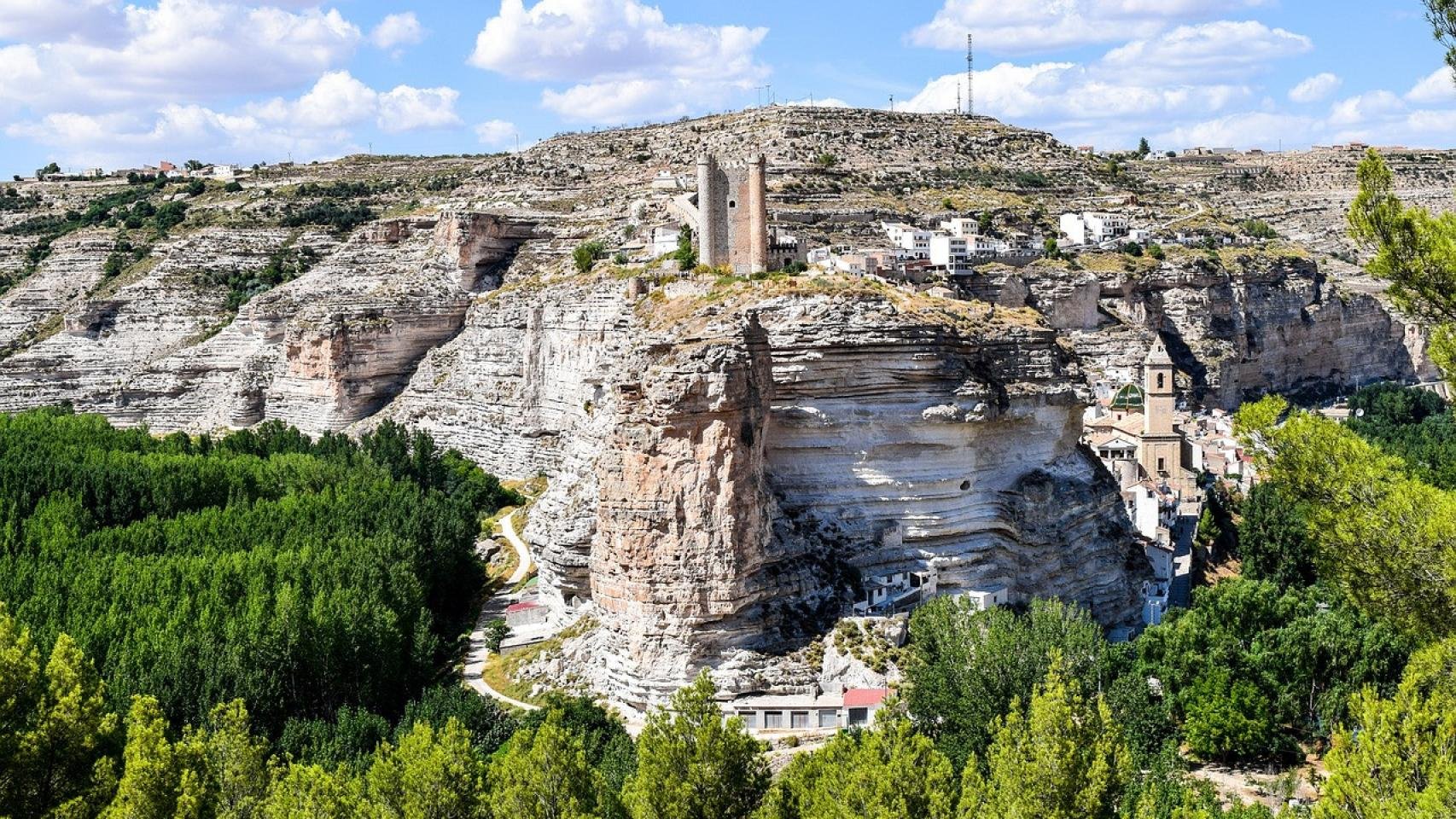 El pueblo de Castilla-La Mancha que fascina a la prensa internacional: un paisaje que deja sin aliento