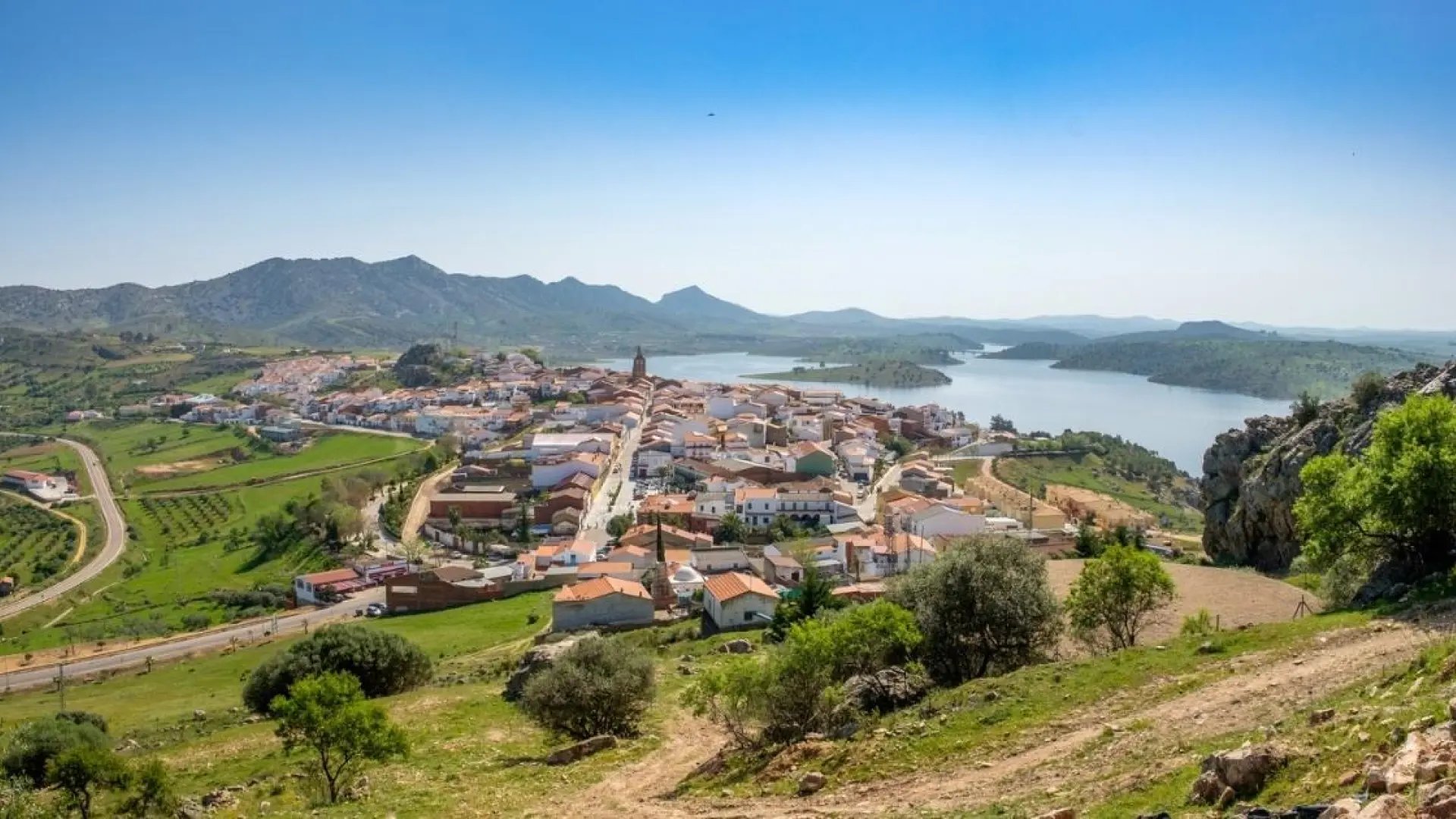 El pueblo de Extremadura con un balneario de aguas medicinales y dos termas romanas Patrimonio de la Humanidad