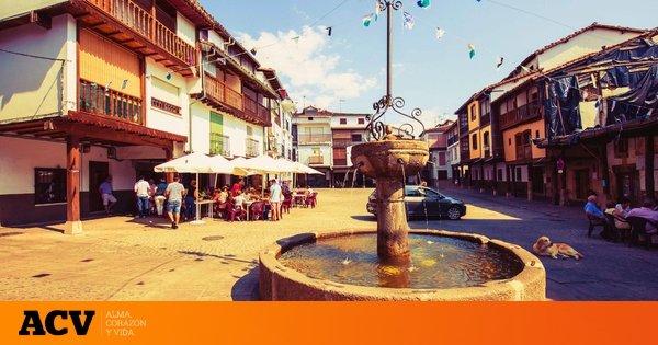 El pueblo de origen medieval que tienes que visitar en Extremadura: declarado Conjunto Histórico-Artístico a los pies de la Sierra de Gredos