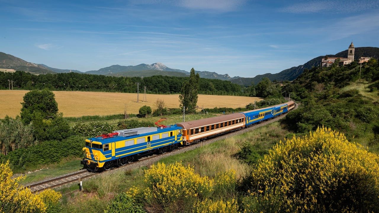 En marcha el Tren del Cid, una ruta cultural, en un convoy histórico, entre Madrid y Burgos