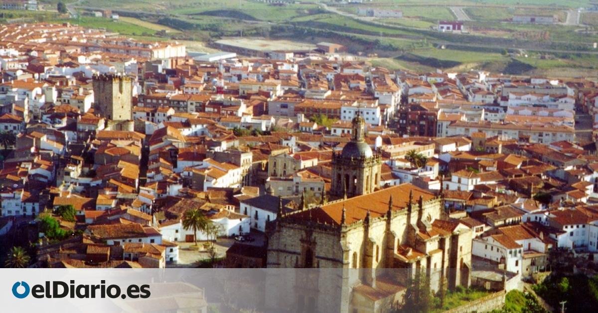 Esta ciudad extremeña es una de las más antiguas de España y sus murallas ocultan palacios, castillos y una catedral