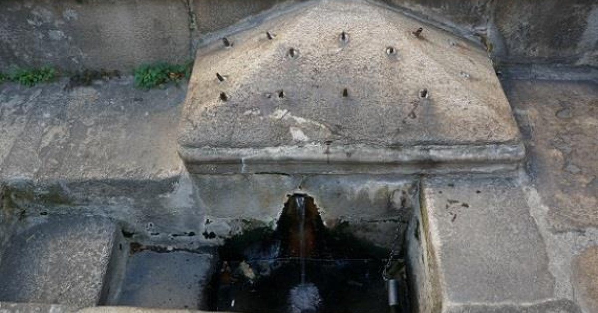 Este es el pueblo de Galicia de las 19 fuentes termales que cautivó a un miembro de la realeza