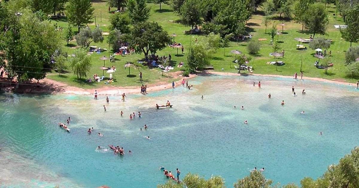 La espectacular playita de interior en uno de los pueblos más bonitos de Cádiz que reabre cada año en junio