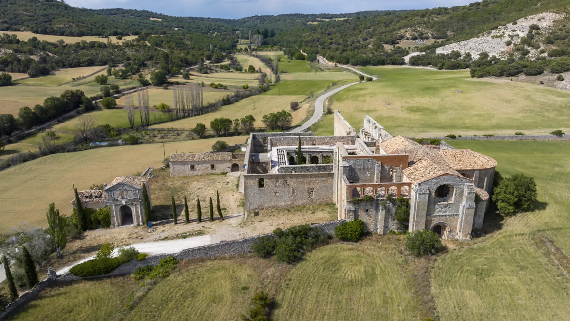 La joya arquitectónica escondida en Guadalajara: así es el monasterio más antiguo de la provincia
