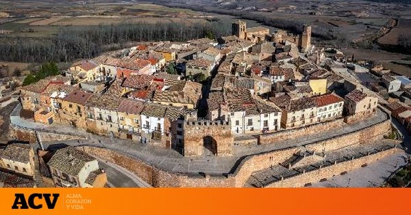 La localidad soriana que guarda un castillo que tienes que visitar sí o sí: una antigua villa medieval amurallada sobre un espolón