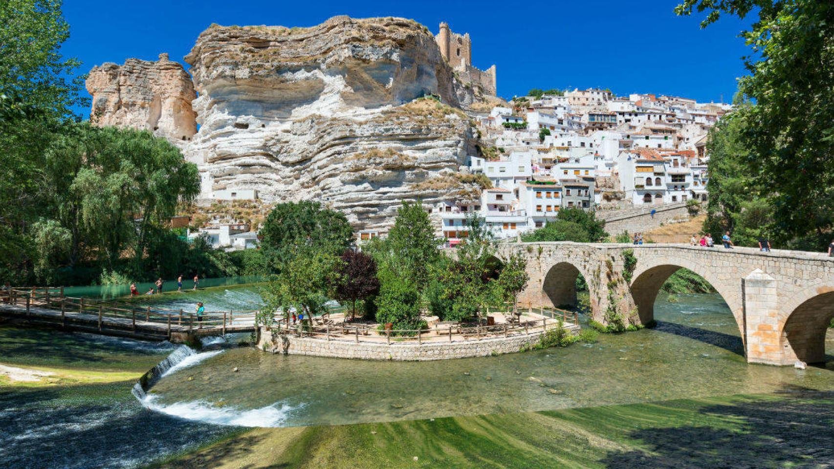 La mejor playa fluvial de Albacete para disfrutar este verano: está en uno de los pueblos más bonitos de España