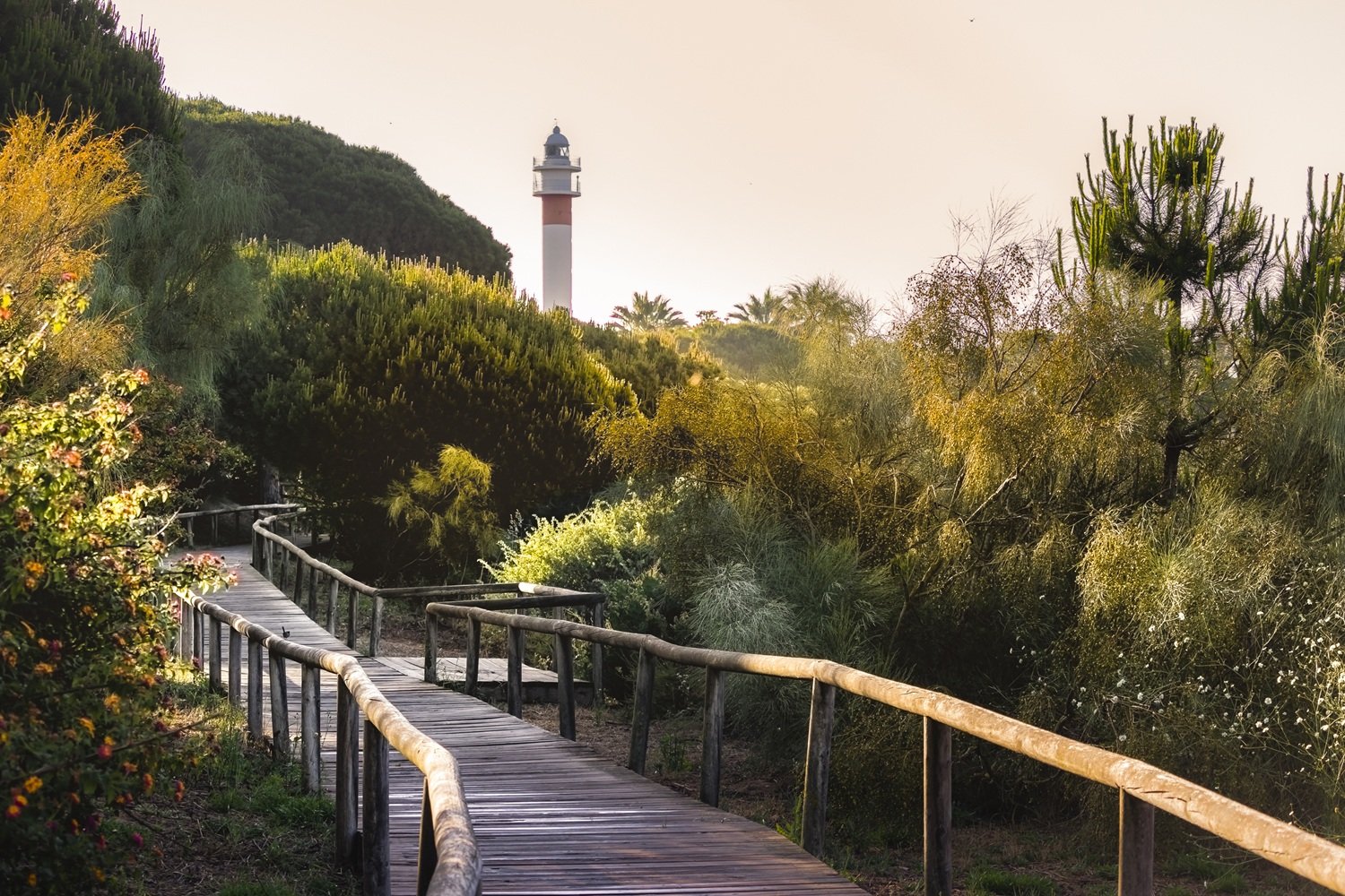 La mejor ruta de senderismo de Andalucía entre playas paradisíacas