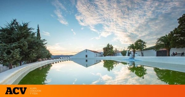 La piscina natural que es una de las más grandes de España: es gratis, fue nombrada BIC y está en un pueblo precioso