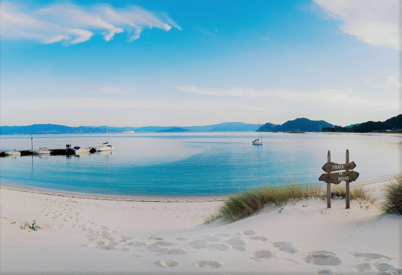 La Playa de Rodas es una de las mejores del mundo y está en España