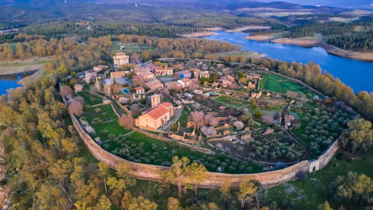 La prensa británica habla en estos términos de esta localidad abandonada de España: 