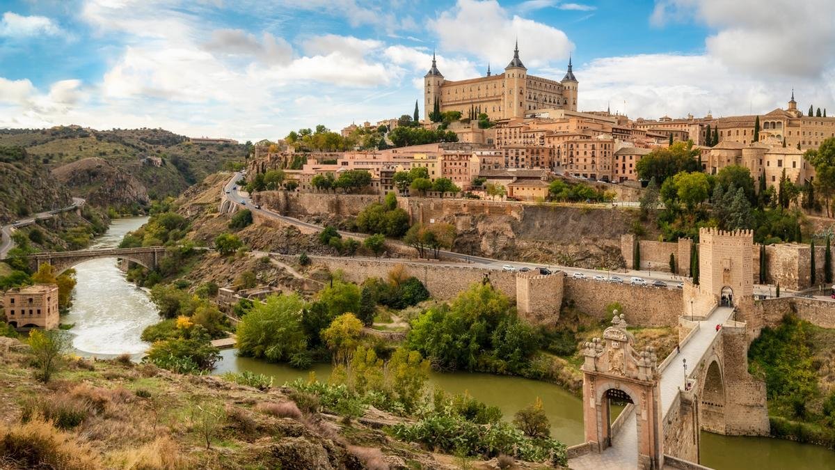 Las 4 piscinas naturales de Toledo que no te puedes perder: aguas cristalinas rodeadas de historia