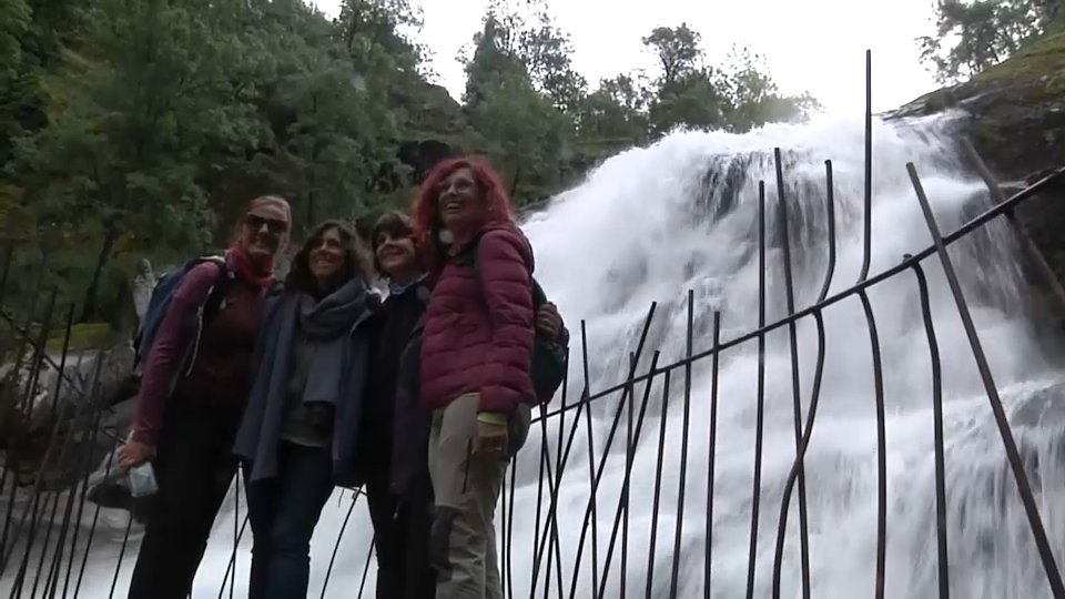 Las gargantas del norte de Cáceres, en su máximo esplendor de agua y turistas