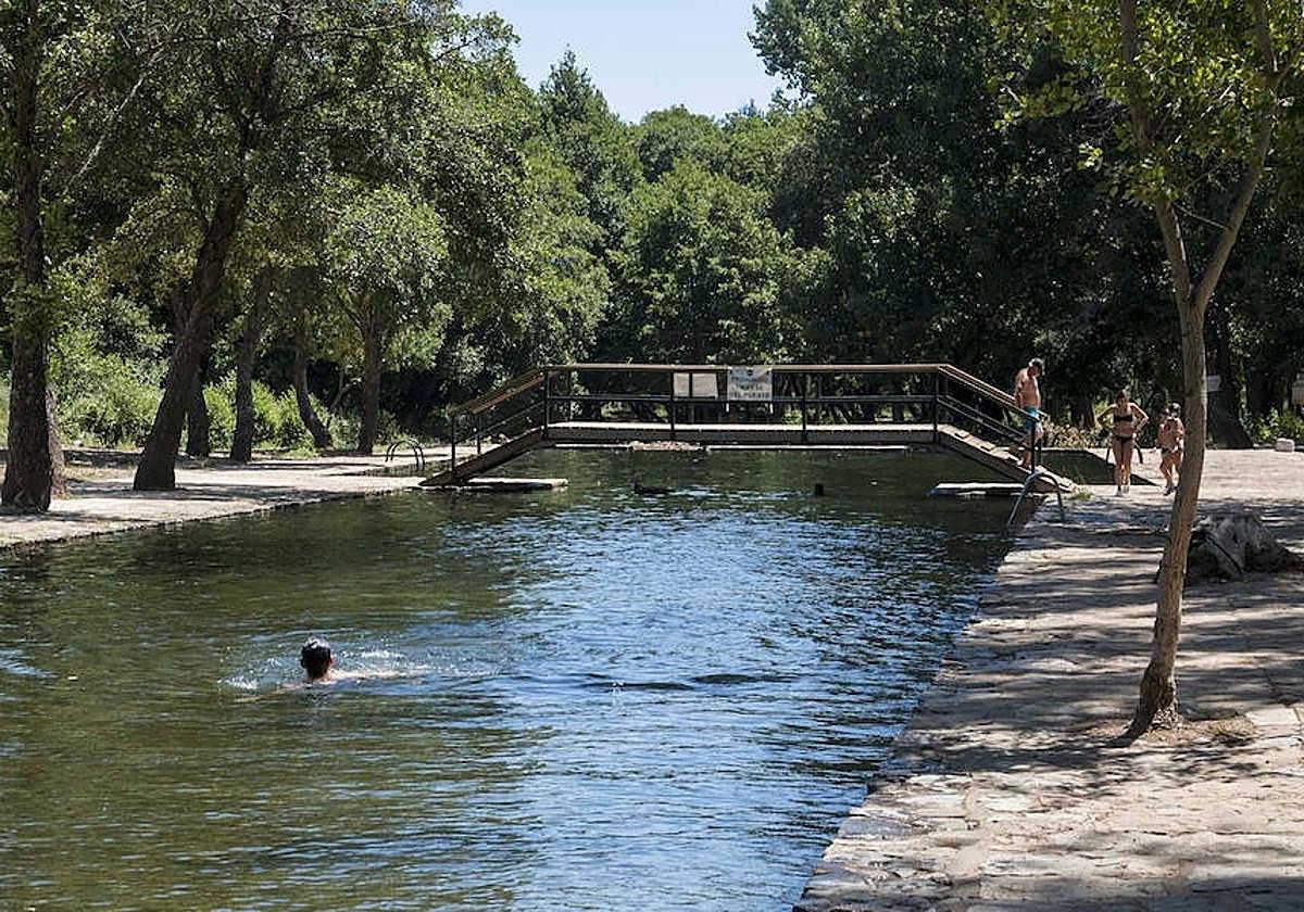 Las piscinas naturales de La Codosera se preparan para la temporada de baños | Hoy