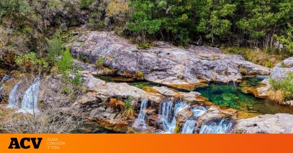 Las pozas secretas donde puedes bañarte este verano: con cascadas de agua fría y cristalina (y sin aglomeraciones)