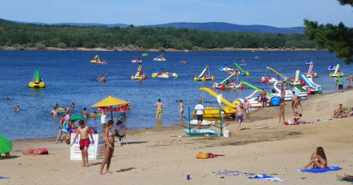 Las seis mejores playas para darse un chapuzón sin salir de Castilla y León