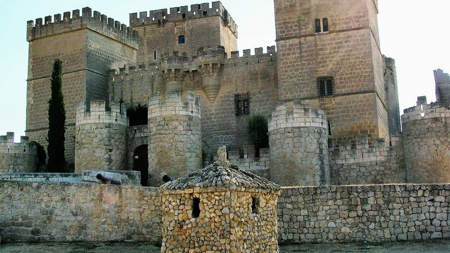 Ni Ávila ni Segovia: uno de los castillos mejor conservados de Castilla y León llegó a ser la residencia de Felipe III