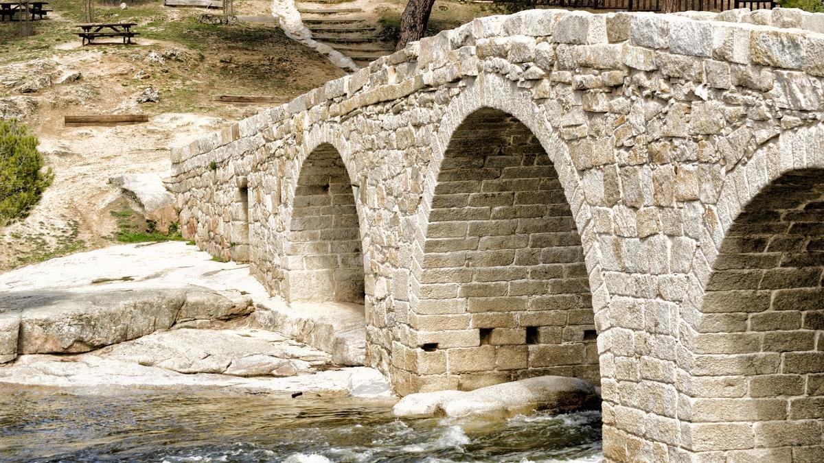 Ni Patones, ni Aranjuez: este es el desconocido pueblo de Madrid que debes visitar antes de que acabe la primavera
