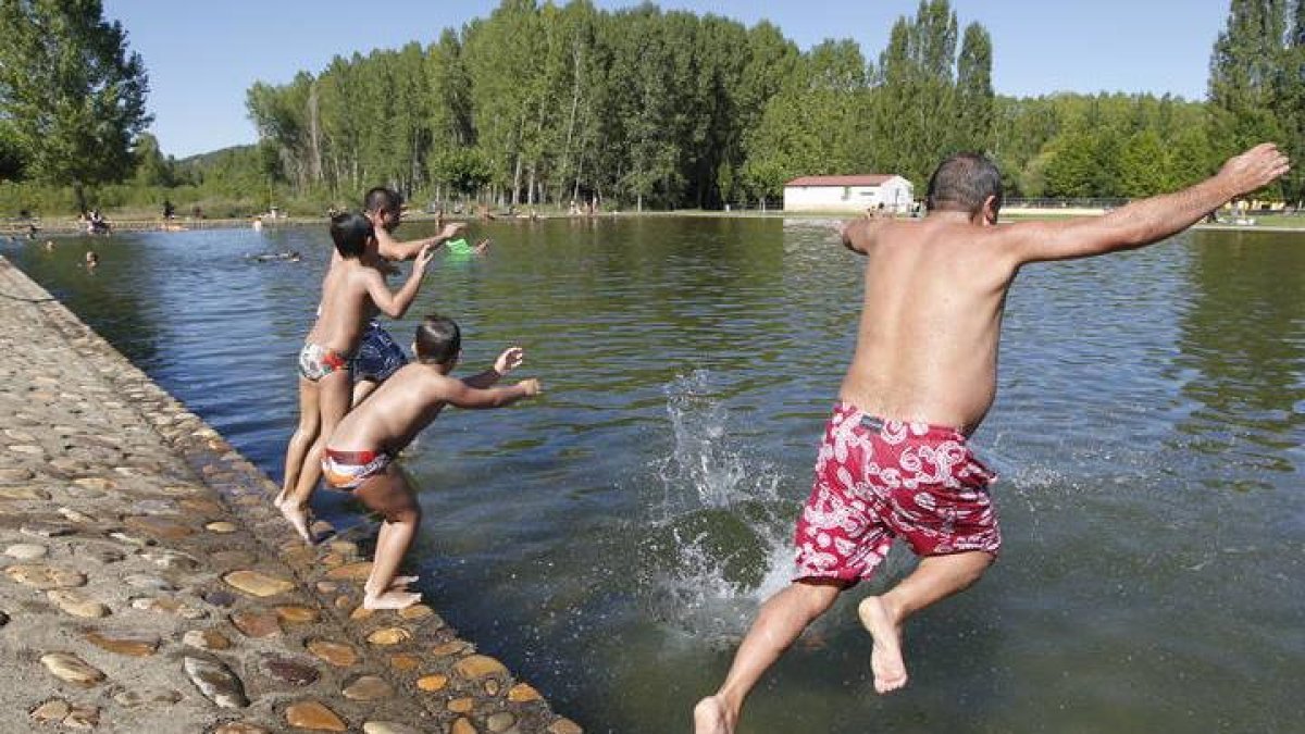 Parecen sacadas de un cuento: estas son las mejores playas fluviales y piscinas naturales de León