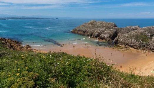 Solo los más aventureros conocen esta cala salvaje de Cantabria