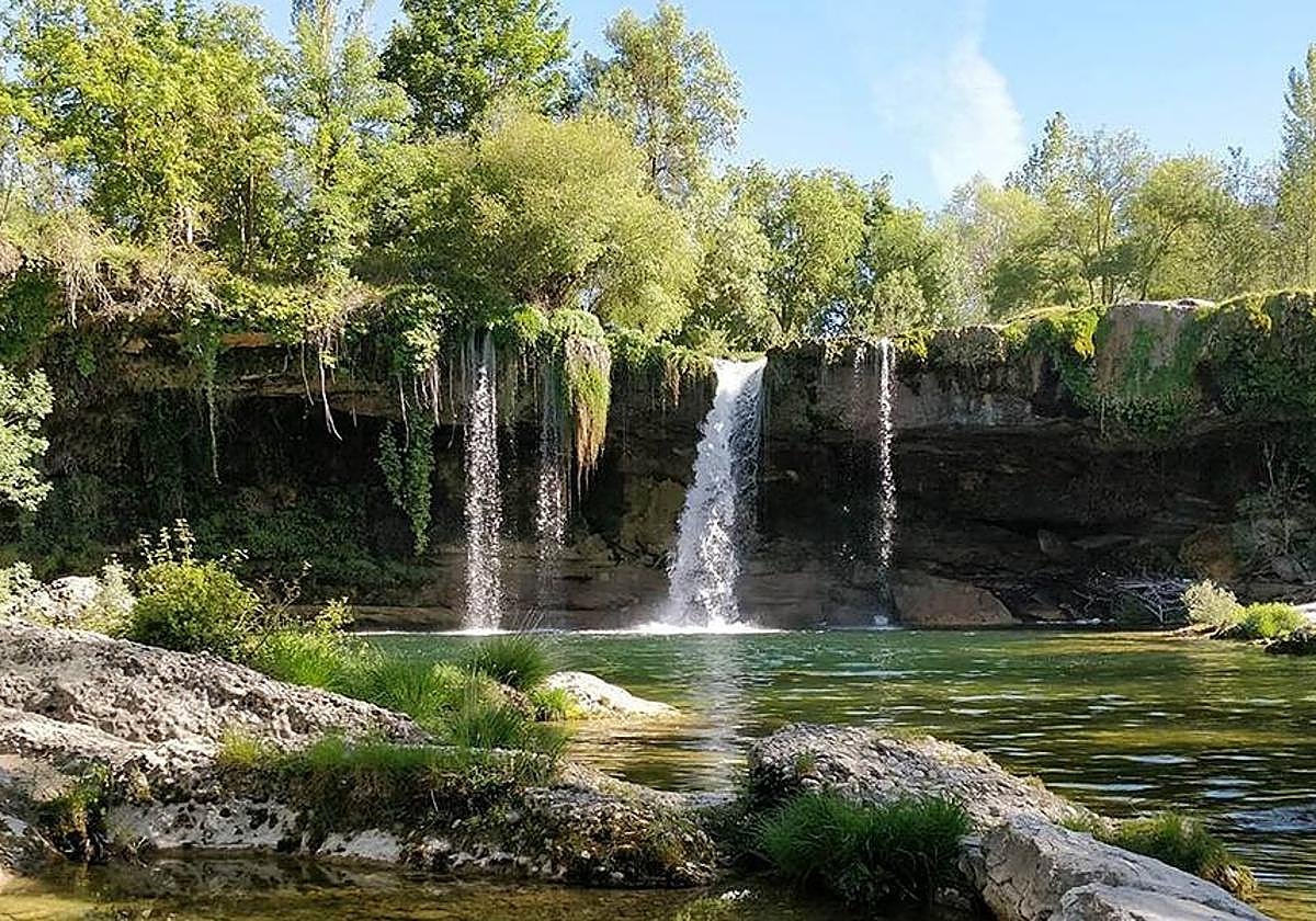 Una cascada de cuento al norte de Burgos | El Correo